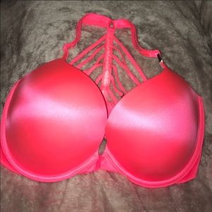 NWT 34DDD front close Victoria secret bra